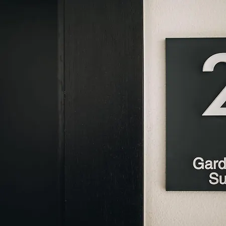 Executive Taborska 马达伯乐斯拉夫