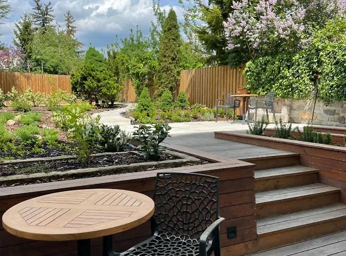 Executive Taborska *