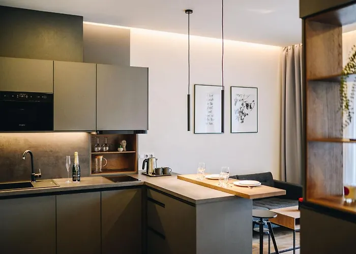 Executive Taborska *